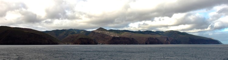 We move around to the North of the Island a steep impassable cliffs give way to stunning high ridges and velleys